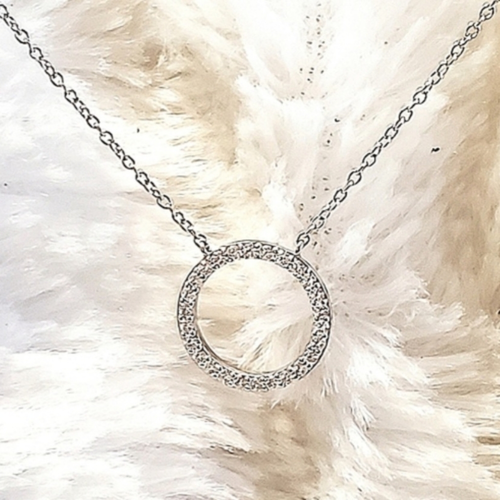 Jacmel Mauritius 925 Circle/Infinity Pendant Necklace